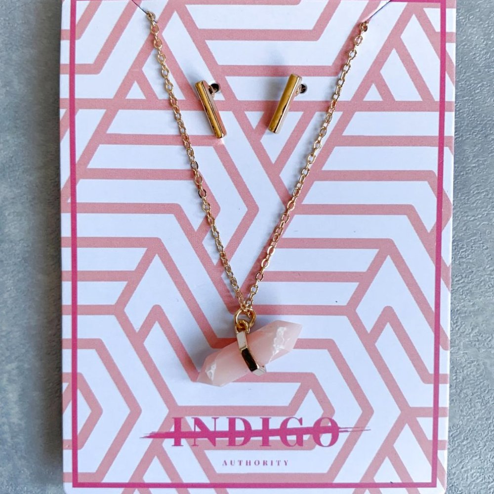 Indigo Authority Coral Pink Long Necklace/Earrings